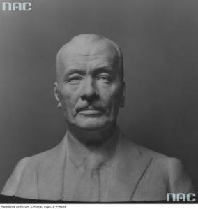 Lewandowski-Rzezba prez Moscickiego